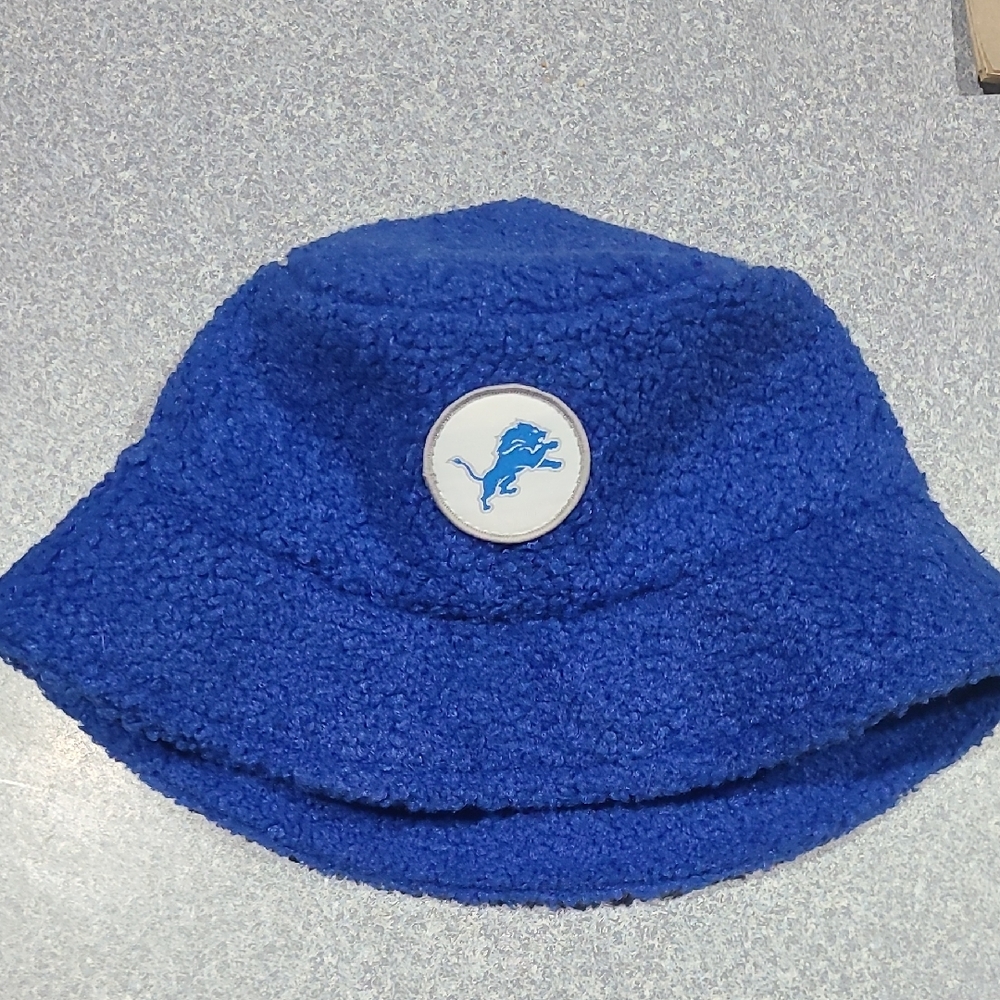 Detroit Lions sherpa bucket hat